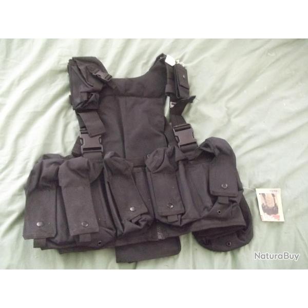 gilet tactical  noir Swiss Arms