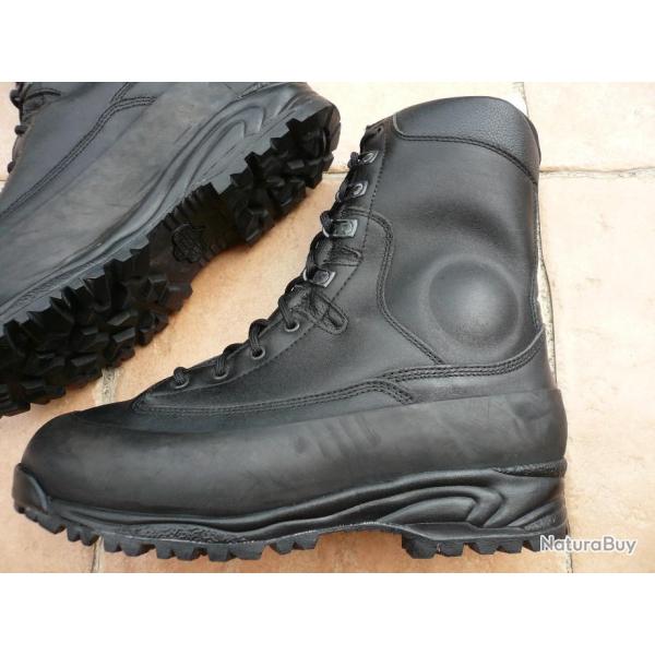 chaussures cosmas gtx commandos neuves