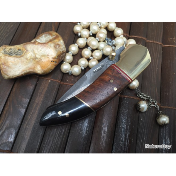 Tr�s beau Couteau Damas de chasse pliant avec gaine (Noyer et corne de buffle)