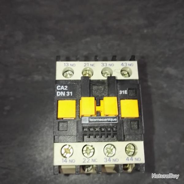 Contacteur t�l�m�canique CA2DN31