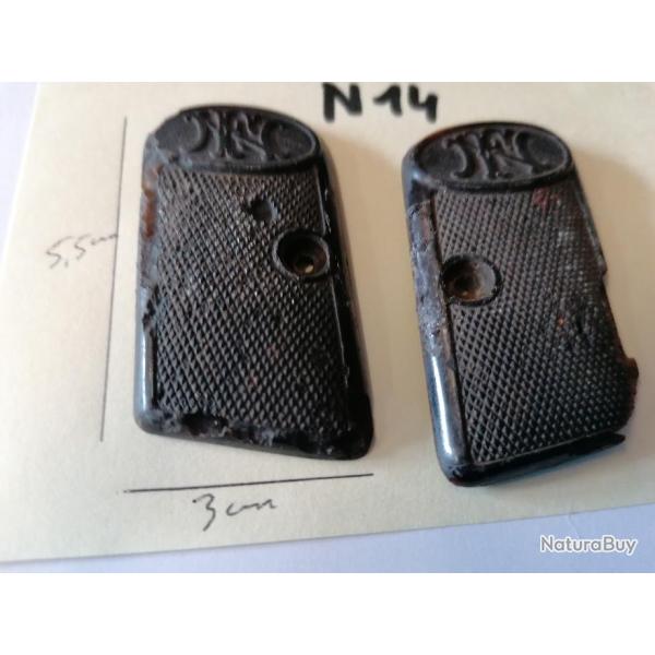 Plaquettes pour pistolet ou r�volver ( N�14)