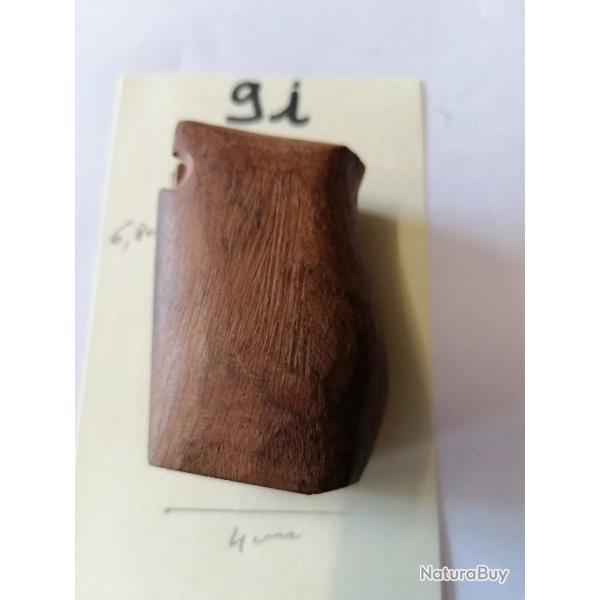 Plaquettes pour r�volver ou pistolet (9i)