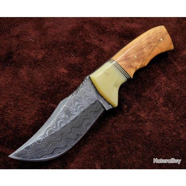 Couteau Damas Hunter Wood and Bone Handle 256 Couches Manche Bois/Os Etui Cuir DM1079