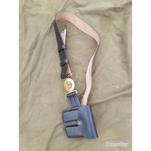 CEINTURON U.S. EN CUIR AVEC POCHETTE