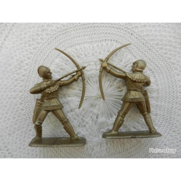 UN ancien soldat miniature mdival vintage jouet  plastique - archer