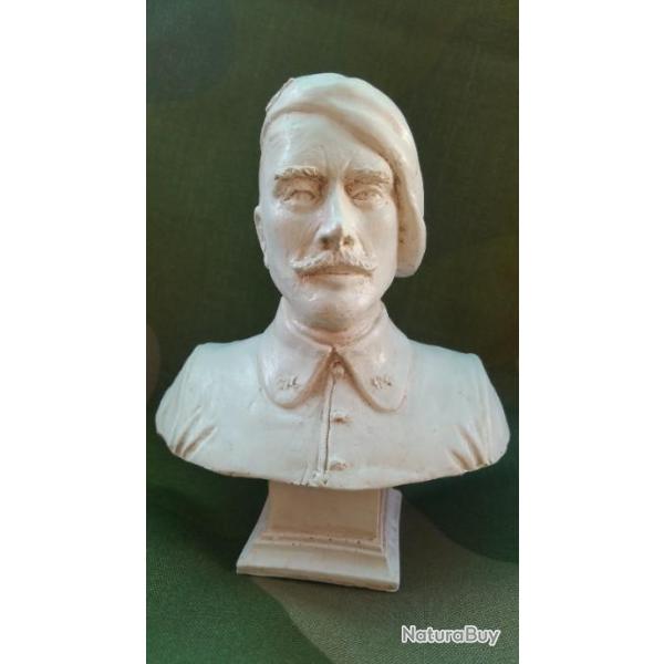 Buste sur socle d'un Chasseur Alpin Fran�ais 1914-1918