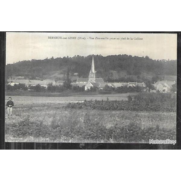 berneuil sur aisne vue d'ensemble prise au pied de la colline  , oise , picardie