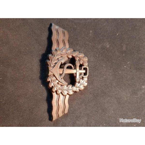 Insigne marine pays inconnu, plus d'attache au dos