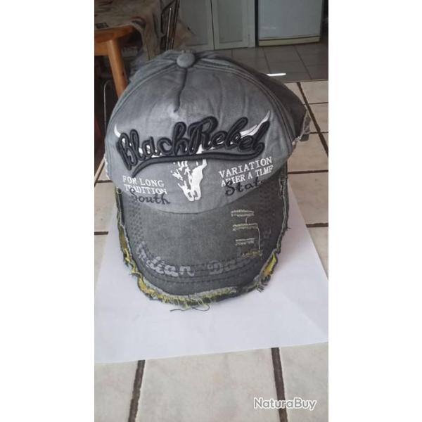 CASQUETTE type BASE BALL Grise