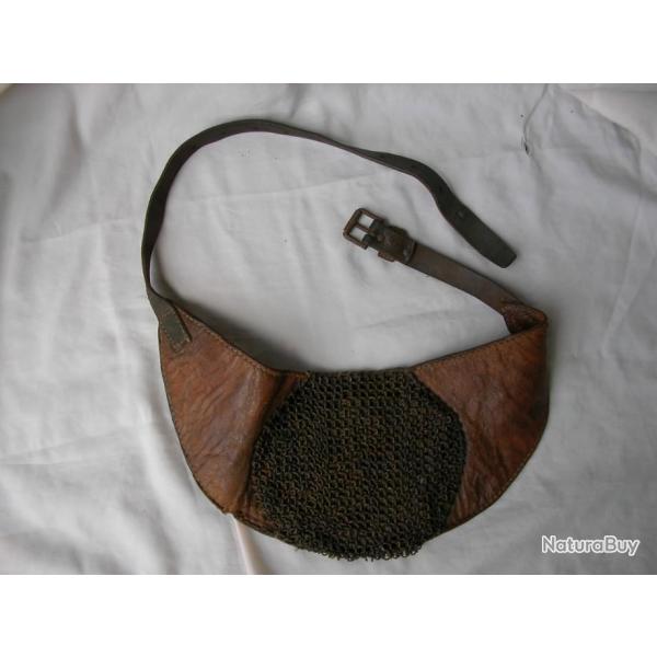 WW1 FRANCE �PAULI�RE FRAN�AISE POUR MITRAILLEUSE HOTCHKISS CUIR ET COTE DE MAILLE EN FER