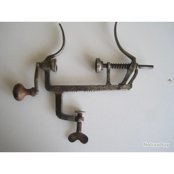 1 sertisseur calibre 16 FARINIE