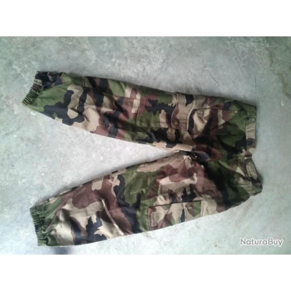 Pantalon t42 taille 80L �tat proche du neuf