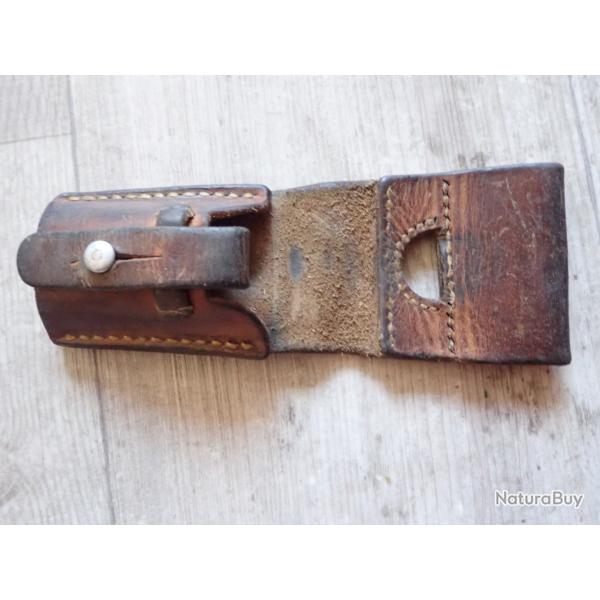 1964 Porte fourreau pour baionnette suisse Schmidt Rubin FASS 57 ou �ventuellement K11, K31.