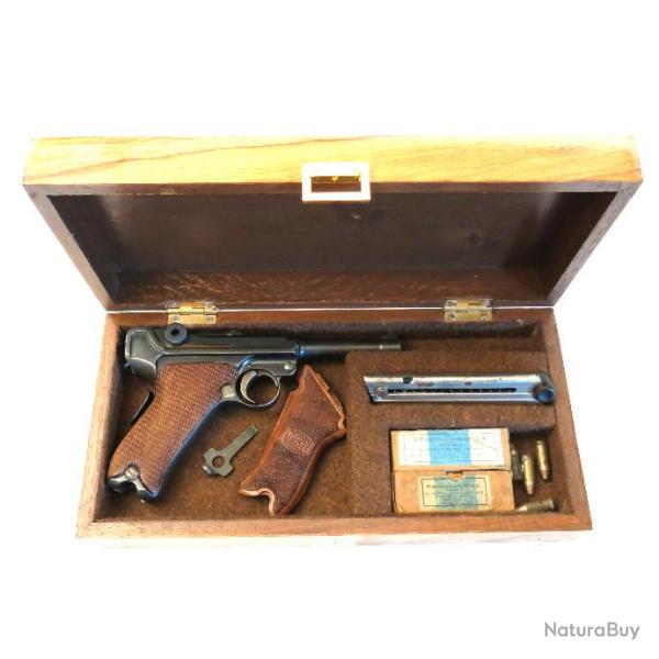 Boite de rangement et pr�sentation pistolet P08 Luger court r�f 1