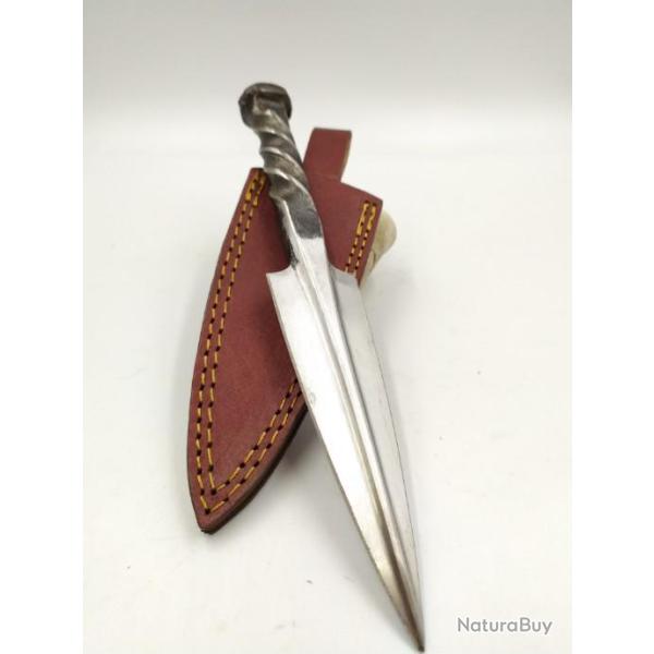 Poignard de chasse Brut de Forge en Acier Carbone avec Etui en Cuir PA44307