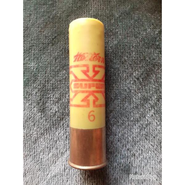 une cartouche Winchester  super x 20 magnum plastique plb no 6