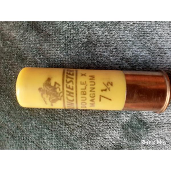 une cartouche Winchester double X   20 /70 mm  plastique no 7 1/2