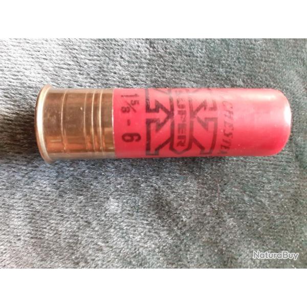 Une cartouche WINCHESTER 12/76 magnum  plastique  no 6 ou 4