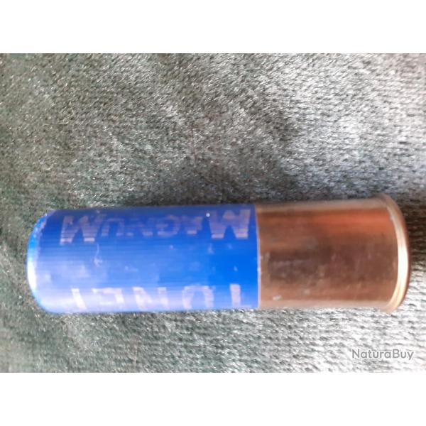 Une cartouche TUNET  12/76 magnum  plastique  no 4