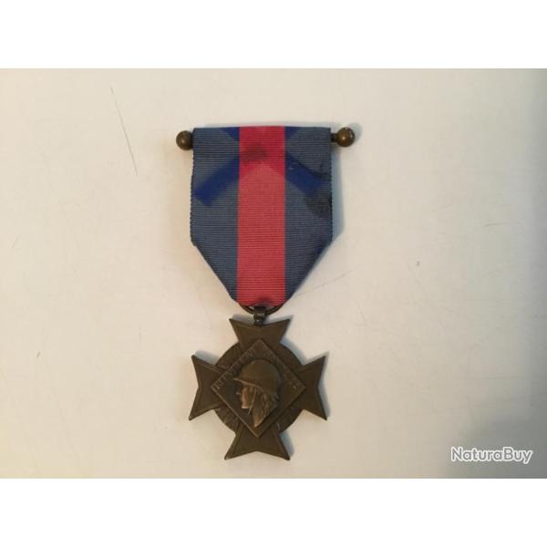 medaille r�publique fran�aise services militaires volontaires