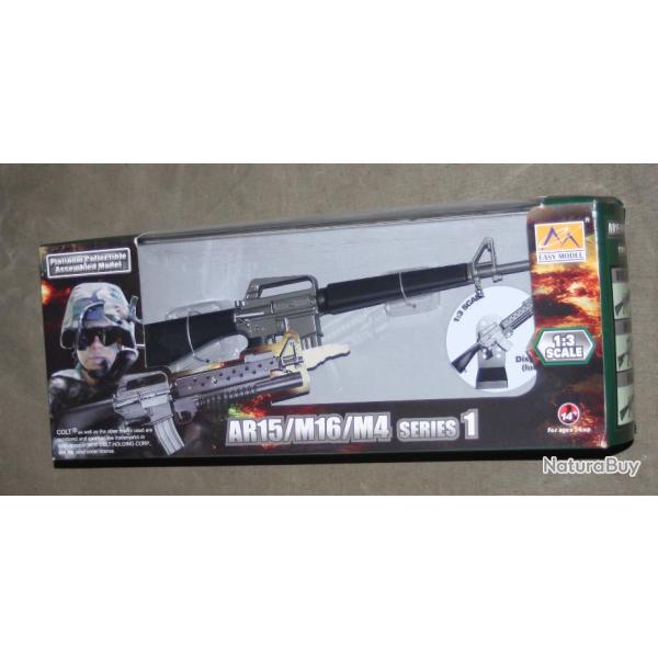 COLT M16 - REPLIQUE MINIATURE - Echelle 1:3 - MARQUE EASY MODEL