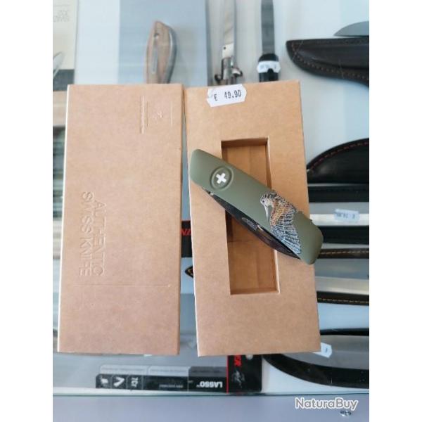 Couteau multifonction.