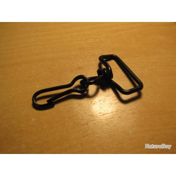 Anneau + mousqueton pour mat�riel militaire (yyy)