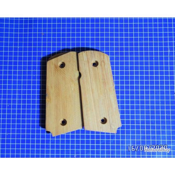 Plaquette de bois pour revolver 1A
