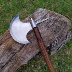 JOLIE Hache de Guerre de 76.2 cm Manche en Bois avec incrustations cloutées