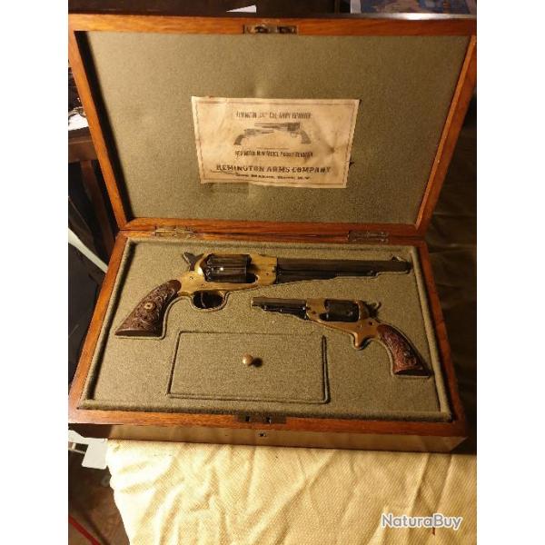 Superbe coffret ch�ne am�ricain de "R�mington" calibre 44 et 31 pocket " � percussion Pietta.