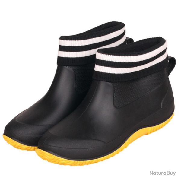 Bottes basses mixte avec chaussons, du 35 au 44, noires et jaune.