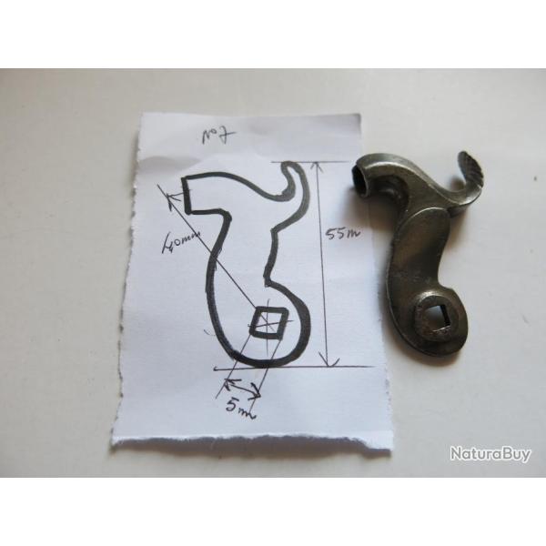 VENDU  PAR CUIRASSIER11 N 7 CHIEN GAUCHE POUR FUSILS A   CHEMINEES