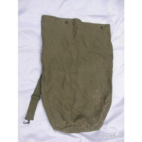 WW2/POSTWAR FRANCE GRAND SAC DE PAQUETAGE MILITAIRE FRANCAIS OU SAC " PACO " ANNES 70 DAT 1974