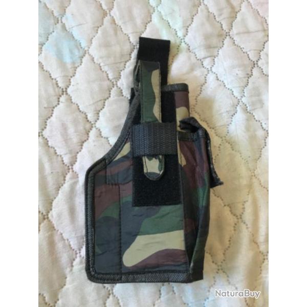 Un tui de camouflage universel pour le pistolet Beretta et autres pistolets de la mme taille.