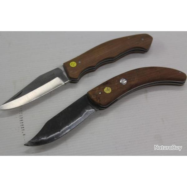 LOT DE DEUX COUTEAUX MANCHE BOIS