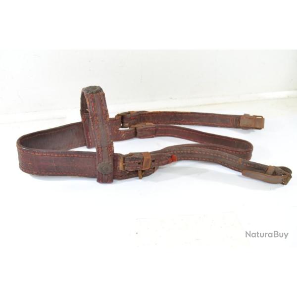 Mors de cavalerie cuir marron avec coutures rouges dans l'esprit Spahis / troupes sahariennes... ?
