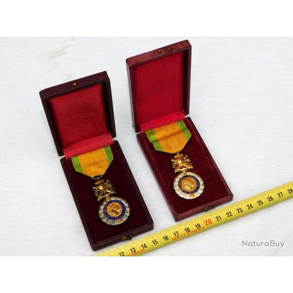 LOT 2 TRES ANCIENNES MEDAILLES MILITAIRE III� REPUBLIQUE + COFFRET  #.3b