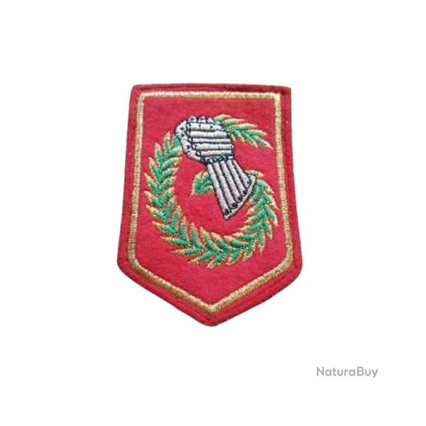 6� Brigade blind�e l�g�re  avec accroche  Hauteur : 95 mm Largeur : 65 mm