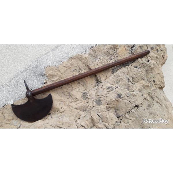 hache d'arme XVI em si�cle