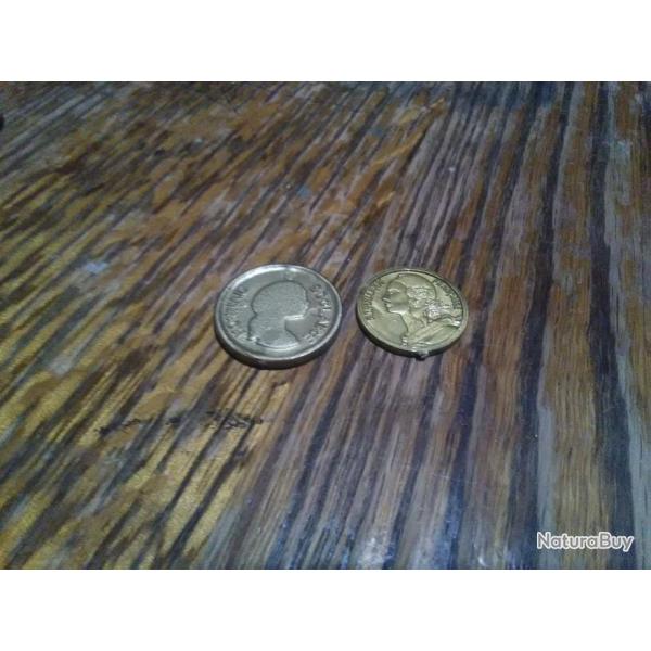 Monnaie scolaire 10 centimes Ann�e 1962 D deeux mod�les diff�rents