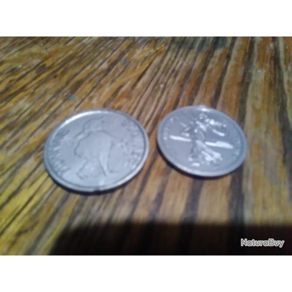 Monnaie scolaire 5 francs Ann�e 1960 Deux mod�les diff�rents