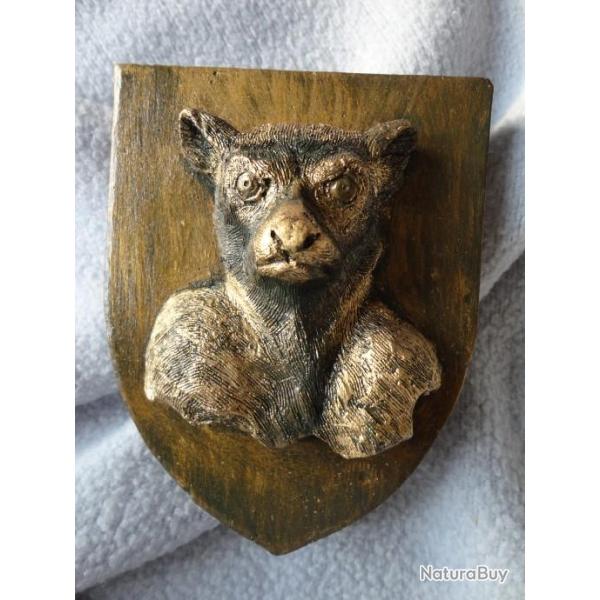 Blason tte de Lmurien patine bronze