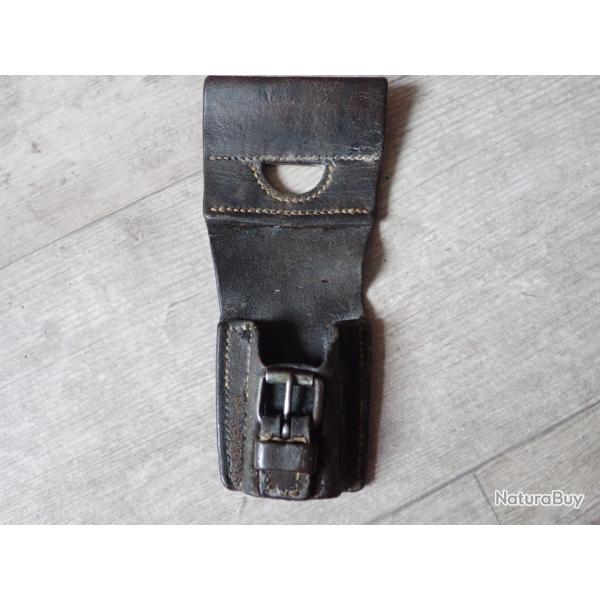 1884 Porte fourreau gros mod�le pour baionnette Vetterli suisse ou glaive