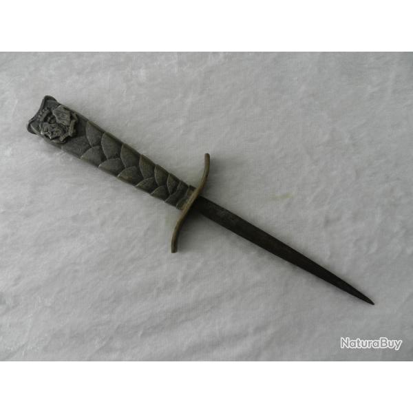 Rare ancien couteau de tranch�e Alsace Lorraine en bronze d�cor �caille dragon WWI / WWII ?