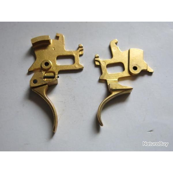 VENDU PAR CUIRASSIER11 PAIRE DE DETENTES DOREES FUSIL BERETTA S 685E CAL 12