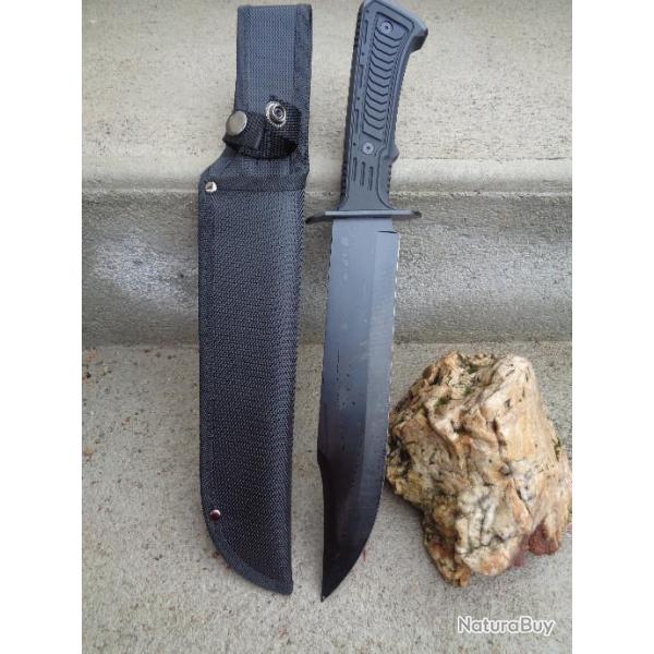 Couteau de Chasseur d'Ours Bowie Tactical Lame Acier 3Cr13 Manche Abs Etui Nylon CN211515BK