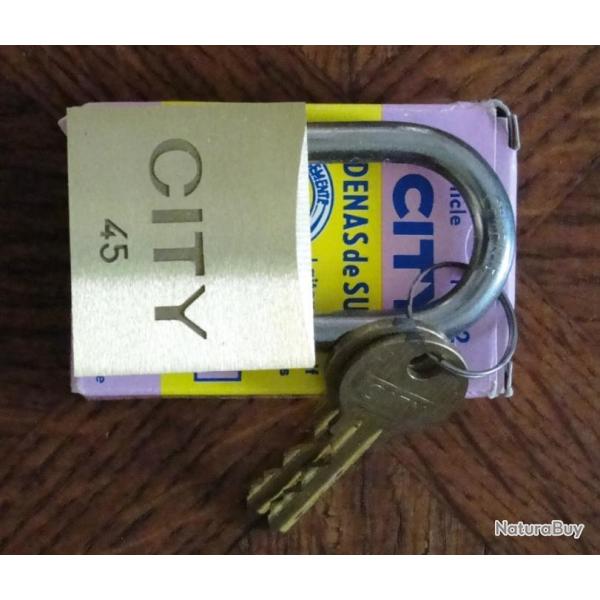 arm�e fran�aise cadenas CITY 45 s�curit�