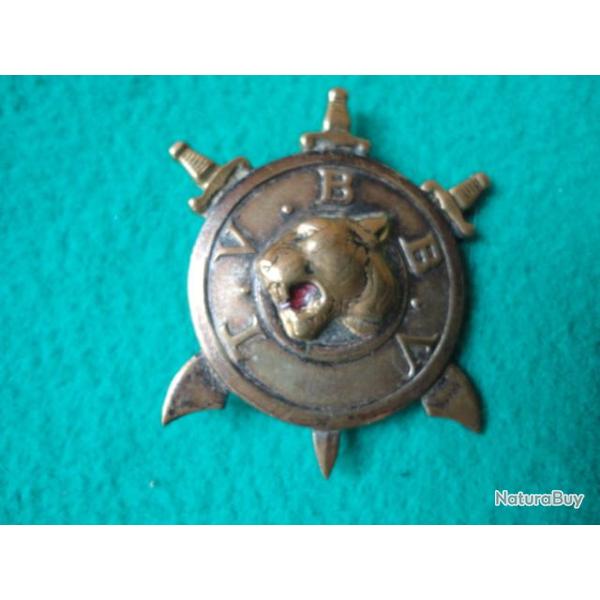 Insigne militaire du Nord Vietnam.