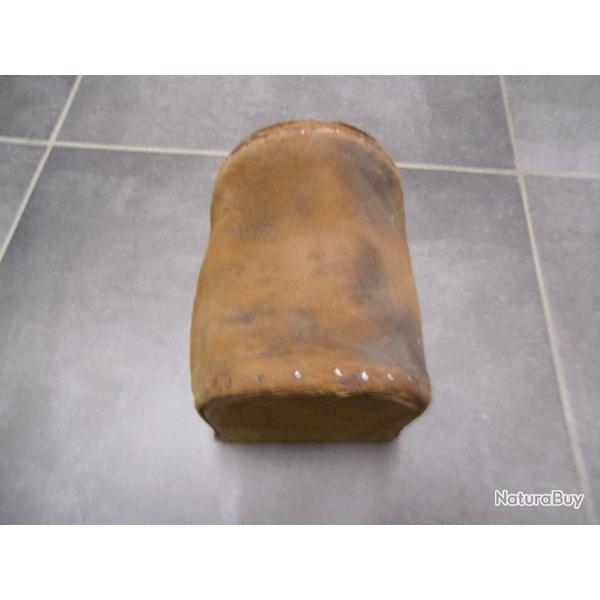 CHEVALET DE TIR EN CUIR ET BOIS