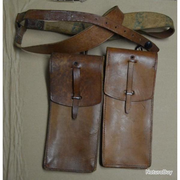 Lot deux porte chargeurs MAT 49 + brelage